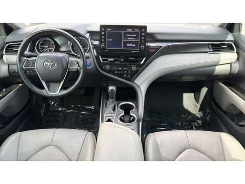 Used 2021 Toyota Camry XLE w/ Cold Weather Package FWD image 35