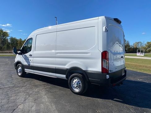 New 2025 Ford Transit 250 148 Medium Roof Extended AWD image 4