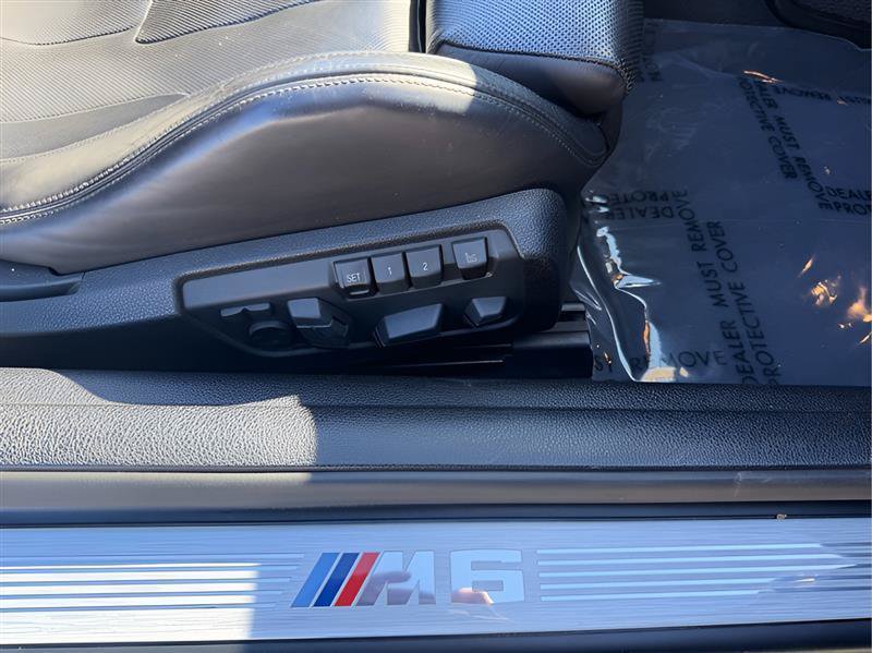 Used 2017 BMW M6 Convertible RWD image 36