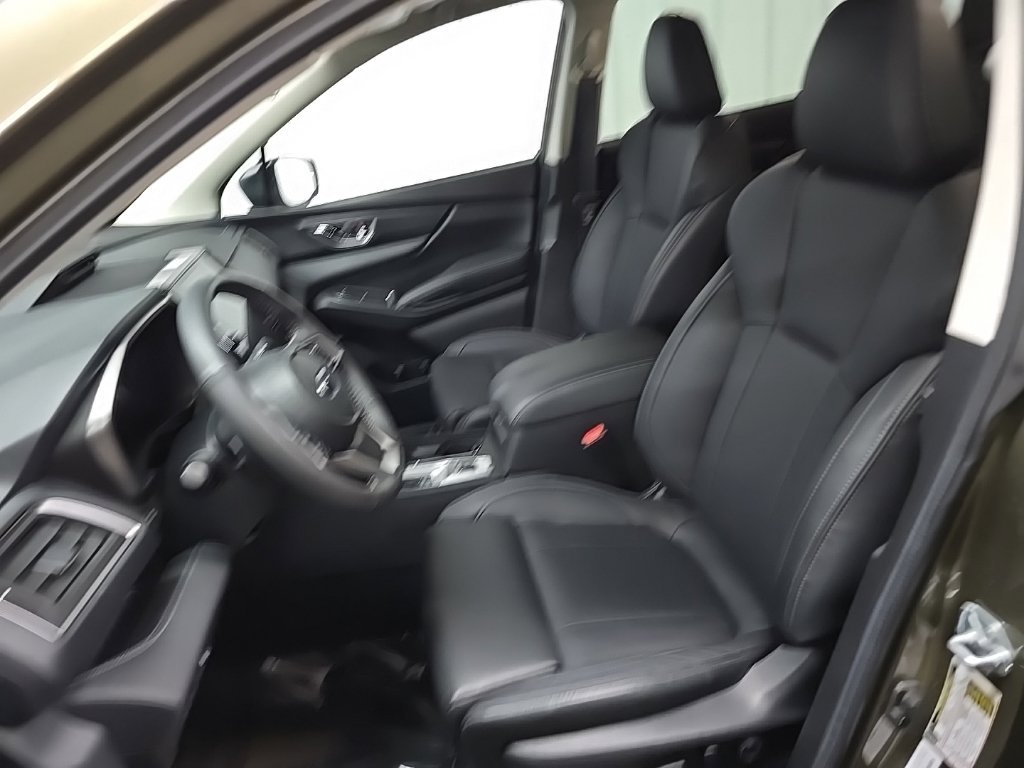 Used 2025 Subaru Ascent Limited AWD/4WD image 30