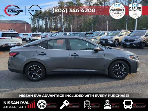 Used 2025 Nissan Sentra SV image 4