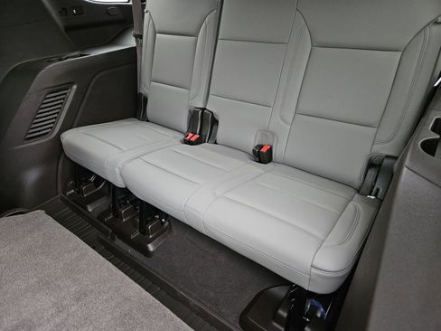 Certified 2021 GMC Yukon SLT w/ SLT Luxury Package image 33