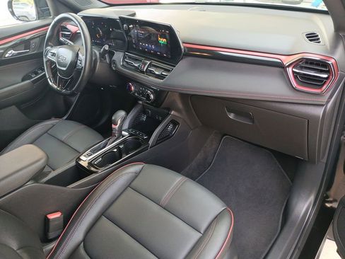 Used 2024 Chevrolet TrailBlazer RS w/ Driver Confidence Package image 30