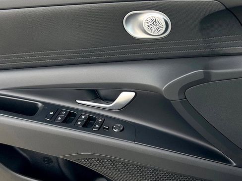 New 2026 Hyundai Elantra SE w/ Cargo Package image 15