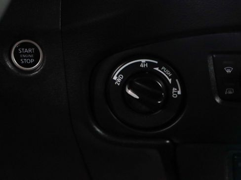 Used 2023 Nissan Frontier PRO-4X w/ Pro Convenience Package AWD/4WD image 22