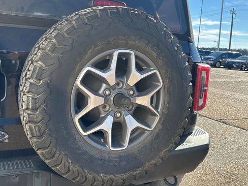 Used 2021 Ford Bronco Badlands image 26