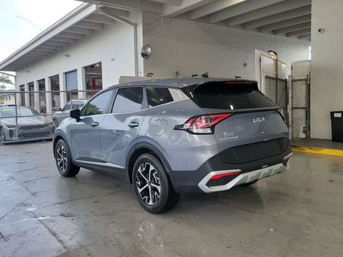 Used 2025 Kia Sportage EX FWD image 3
