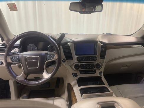 Used 2017 GMC Yukon Denali image 31