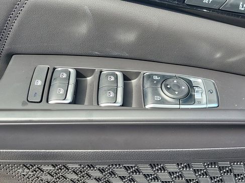 New 2025 Kia Carnival SX Prestige image 7