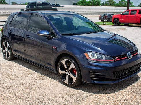 Used 2016 Volkswagen GTI Autobahn w/ Lighting Package (SEL) FWD image 8