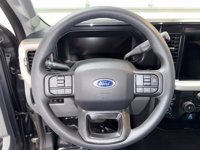 New 2026 Ford F350 XLT w/ XLT Premium Package AWD/4WD image 17