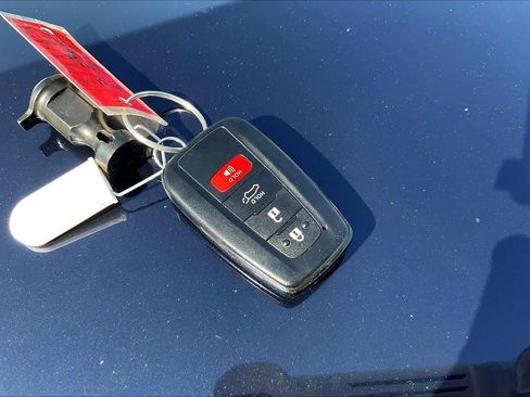 Used 2025 Toyota RAV4 XLE Premium FWD image 15
