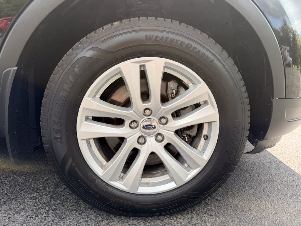 Used 2018 Ford Explorer XLT AWD/4WD image 30