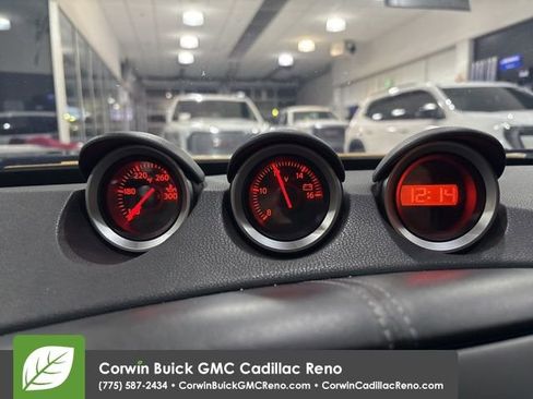 Used 2011 Nissan 370Z Coupe image 19