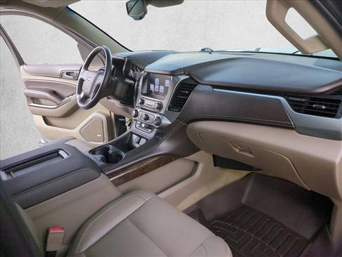 Used 2018 Chevrolet Tahoe LT w/ Luxury Package AWD/4WD image 21