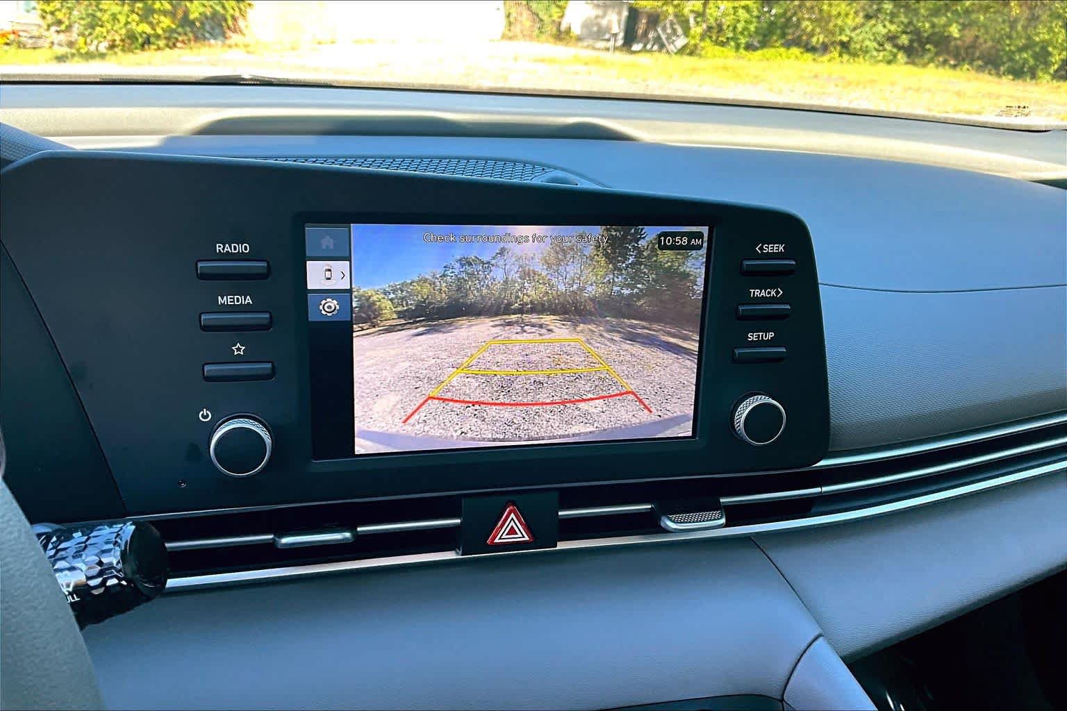 Used 2026 Hyundai Elantra SE FWD image 27