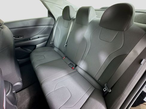 New 2026 Hyundai Elantra SE image 23