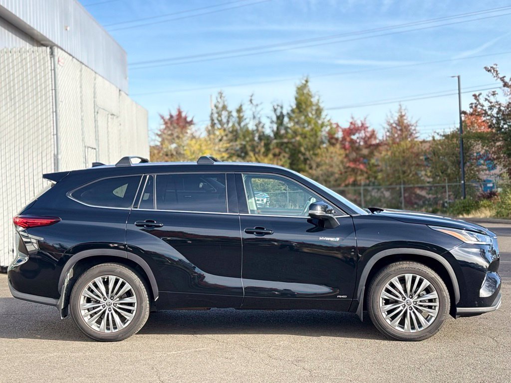 Used 2020 Toyota Highlander Limited AWD/4WD image 6