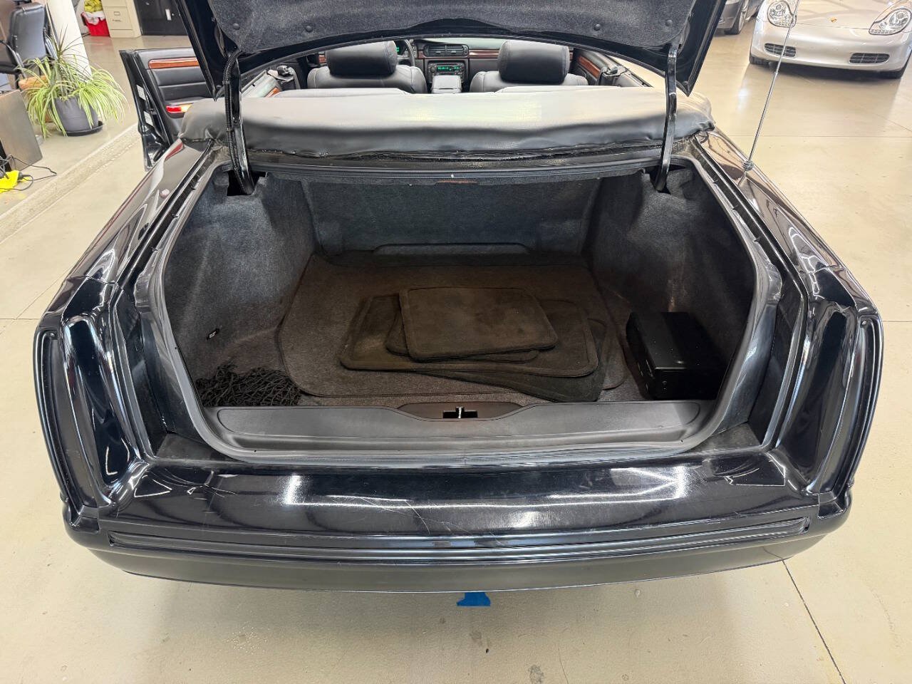 Used 1998 Cadillac De Ville FWD image 9