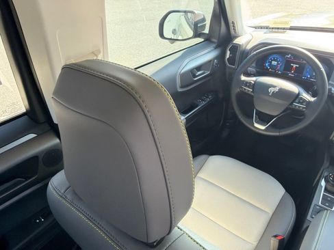 Certified 2025 Ford Bronco Sport Badlands w/ Sasquatch Badlands Package AWD/4WD image 16