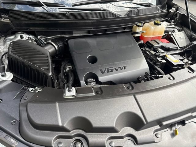 Used 2022 Chevrolet Traverse LS FWD image 34