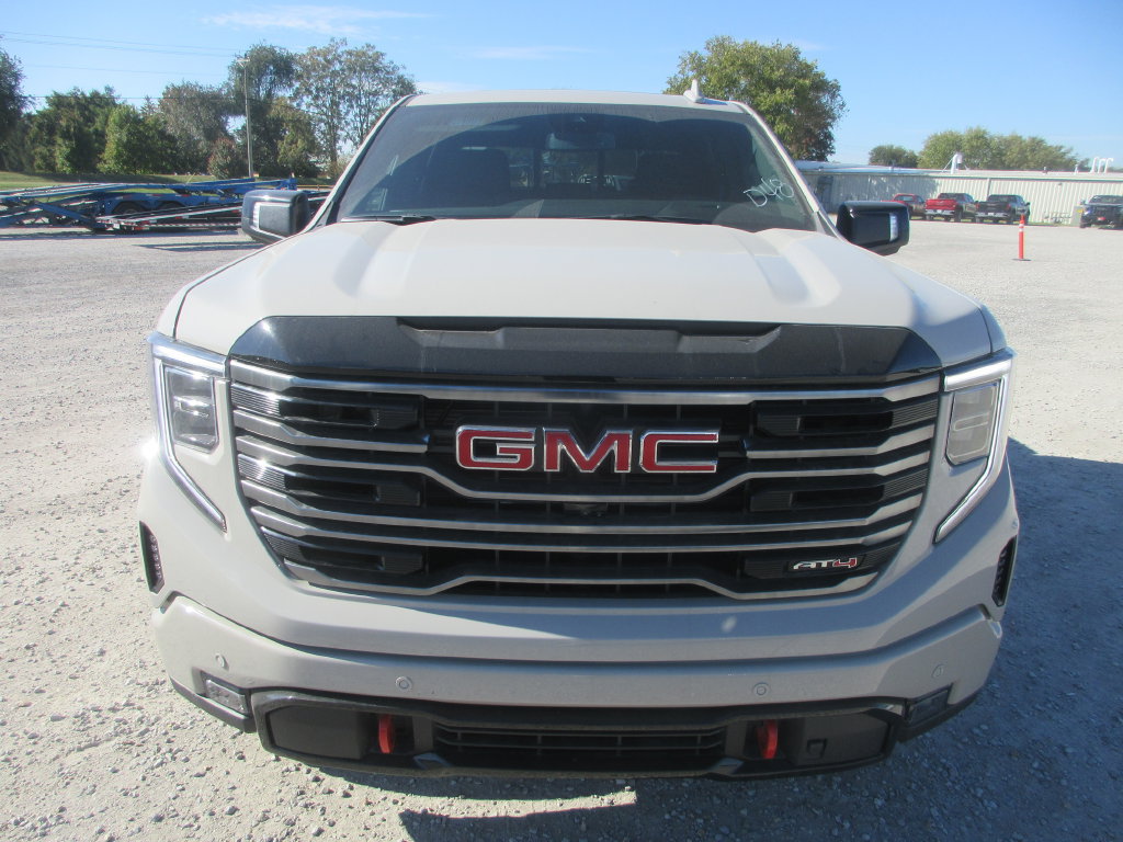 New 2026 GMC Sierra 1500 AT4 w/ AT4 Premium Package AWD/4WD image 11