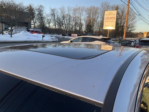 Used 2013 Honda Accord EX-L image 9