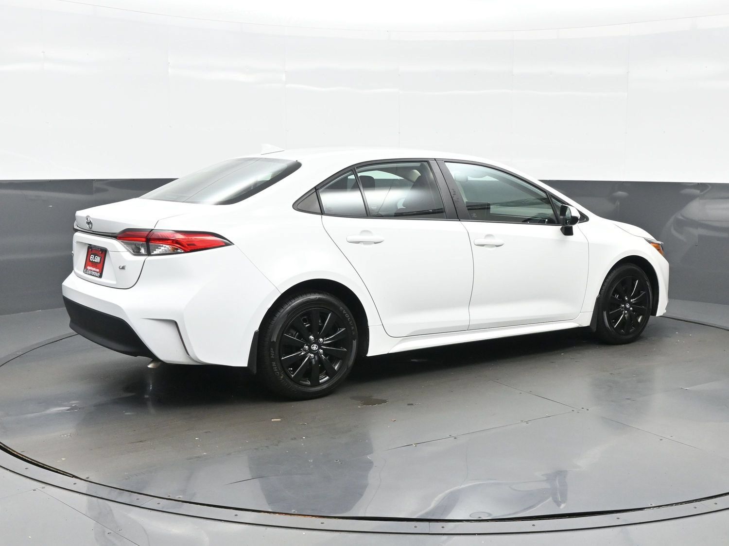 Used 2023 Toyota Corolla LE FWD image 6