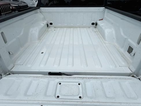 Used 2023 Jeep Gladiator Sport AWD/4WD image 28