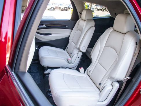 Used 2022 Buick Enclave Essence w/ Experience Buick Package image 22