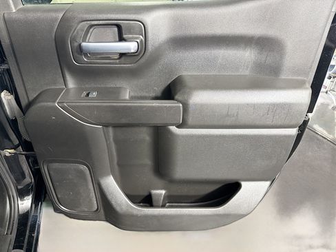 Used 2020 Chevrolet Silverado 1500 LT image 27