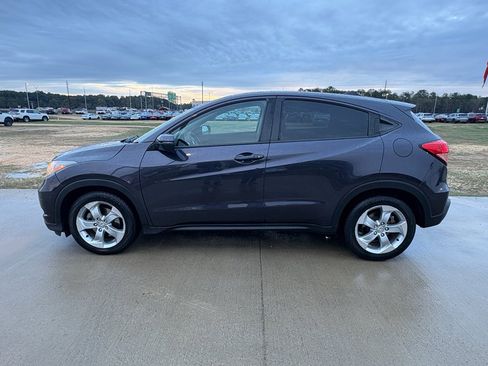 Used 2016 Honda HR-V EX image 5