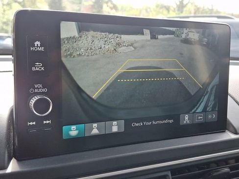 Certified 2023 Honda Pilot Touring image 19