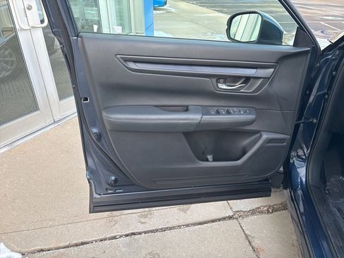 Used 2023 Honda CR-V EX image 11