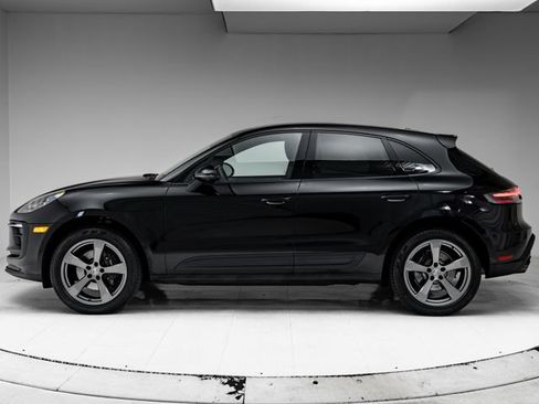 Certified 2026 Porsche Macan AWD/4WD image 2