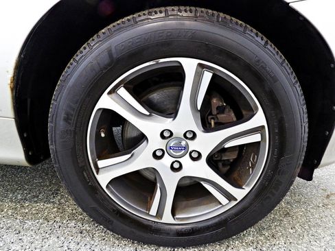 Used 2014 Volvo XC60 T6 image 22