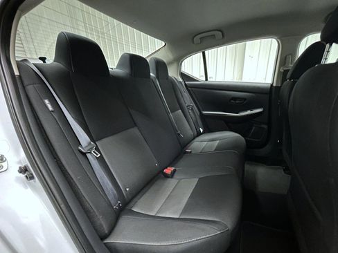 Used 2024 Nissan Sentra SV image 18