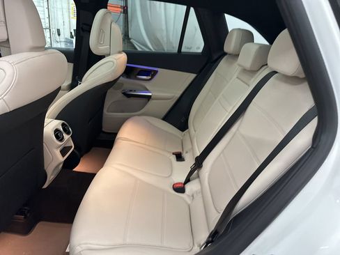 Certified 2026 Mercedes-Benz GLC 300 image 22