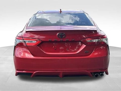 Used 2019 Toyota Camry SE FWD image 4