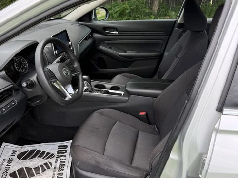 Used 2020 Nissan Altima 2.5 S FWD image 9