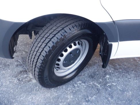 Used 2021 Freightliner Sprinter 2500 image 21