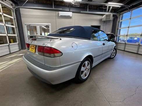 Used 2003 Saab 9-3 SE image 5
