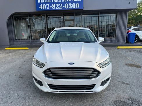 Used 2015 Ford Fusion SE w/ Equipment Group 502A image 2