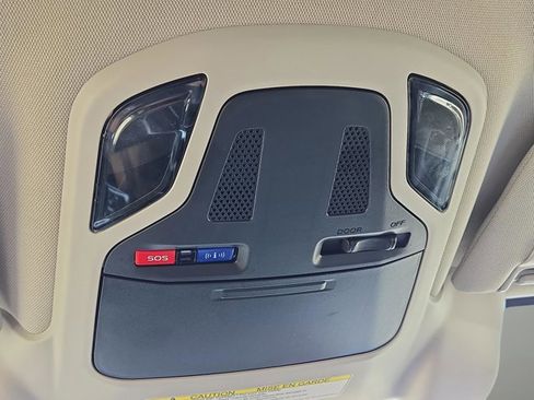 Used 2021 Subaru Outback Premium image 29