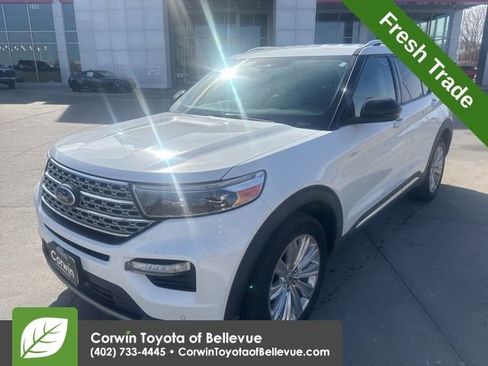 Used 2021 Ford Explorer Limited w/ Equipment Group 301A image 8