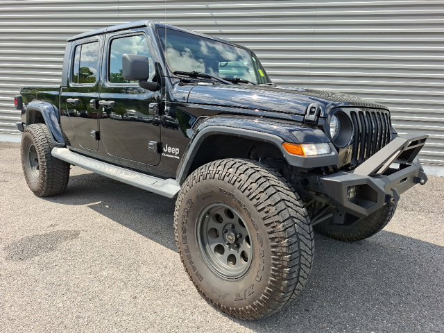 Used 2020 Jeep Gladiator Overland w/ Popular Equipment Package AWD/4WD image 1