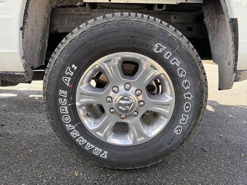 Used 2025 RAM 2500 Big Horn AWD/4WD image 37