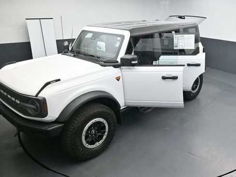 Used 2024 Ford Bronco Badlands AWD/4WD image 36