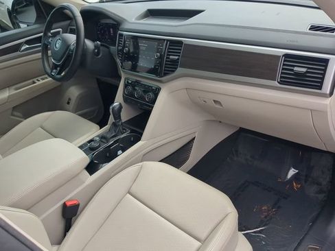 Used 2019 Volkswagen Atlas SEL R-Line AWD/4WD image 13