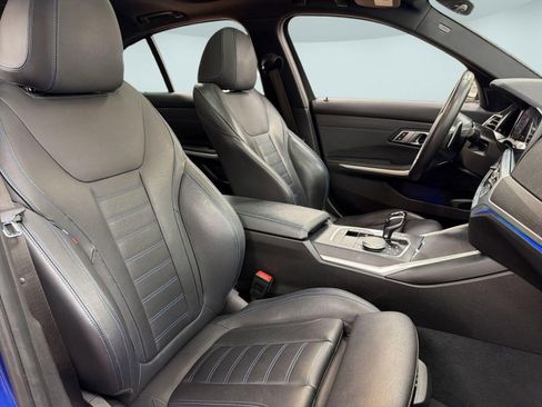 Used 2020 BMW 330i Sedan w/ M Sport Package image 29